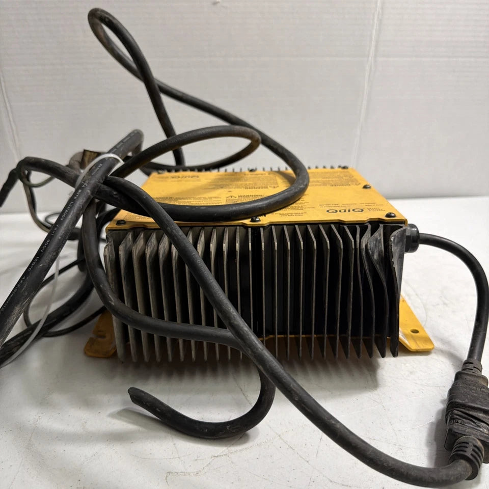 QUIQ DELTA-Q GOLF CART BATTERY CHARGER 912-4800-D1