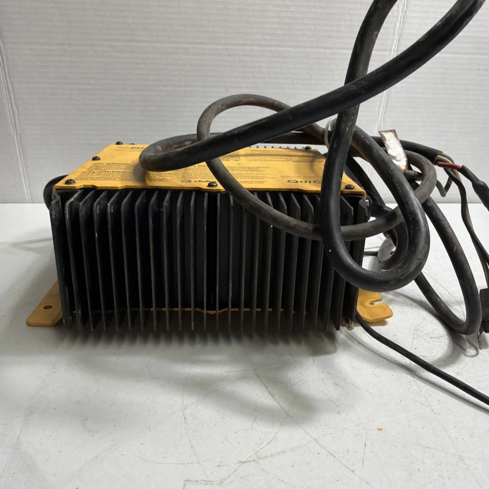 QUIQ DELTA-Q GOLF CART BATTERY CHARGER 912-4800-D1