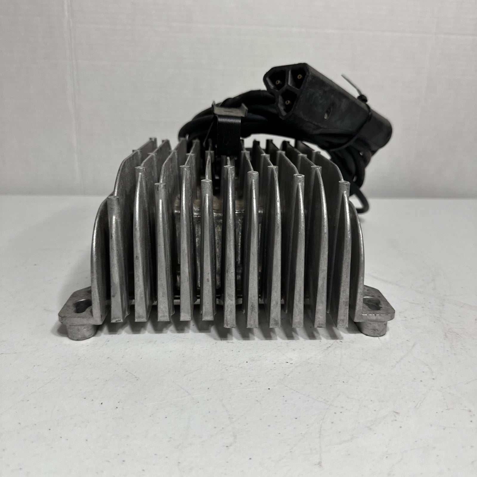 E-Z-GO Delta-Q SC-48 Golf Cart Charger 48V Model 919-4810