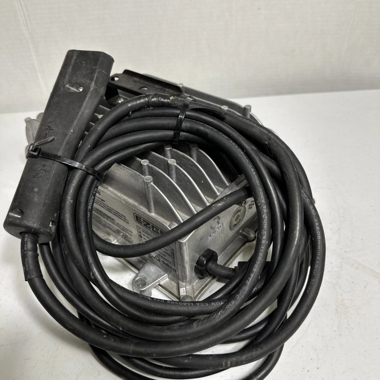 E-Z-GO Delta-Q SC-48 Golf Cart Charger 48V Model 919-4810