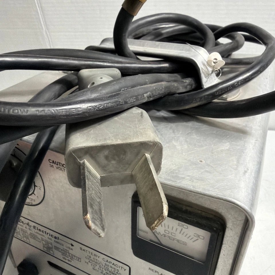 Lester Electrical Model 09611 Battery Charger 115VAC 36VDC Type 36LC25-3.5T12